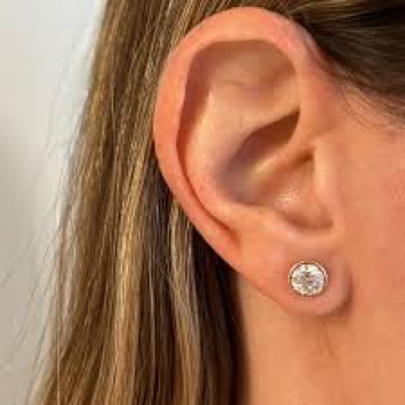 2 ct Round Brilliant Cut Diamond Bezel Set Solitaire Stud Earrings - Picture 2 of 16